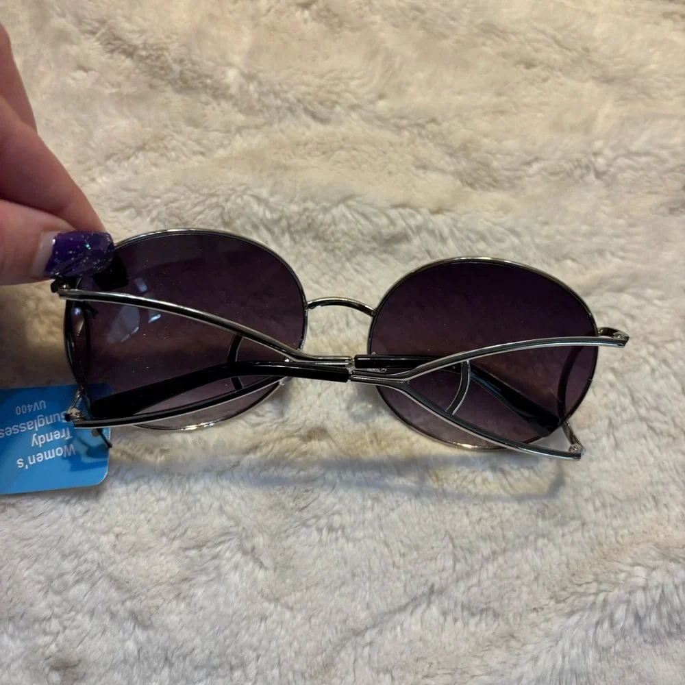NWT Sunglasses Black Silver Wire Frames UV400 Sun Protection Retro 70s vibe